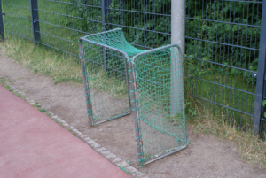 Kinderfußball? Jugendfußball? Straßenfußball!