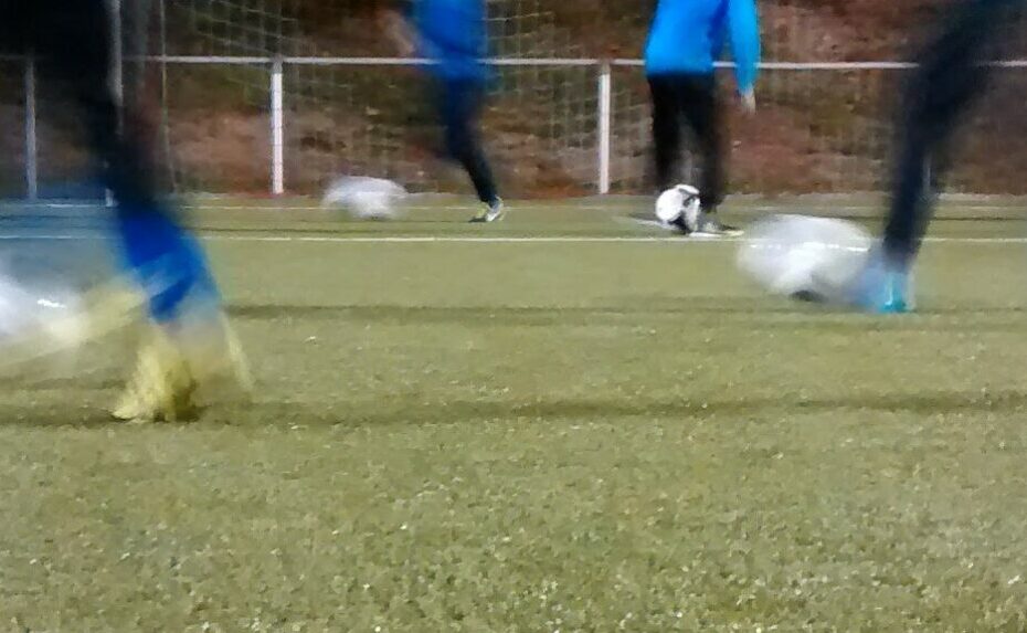 Aufwärmen vor dem Fußballspiel